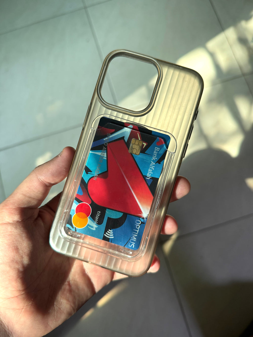 محفظة بطاقات فليكس الشفافة ماجسيف